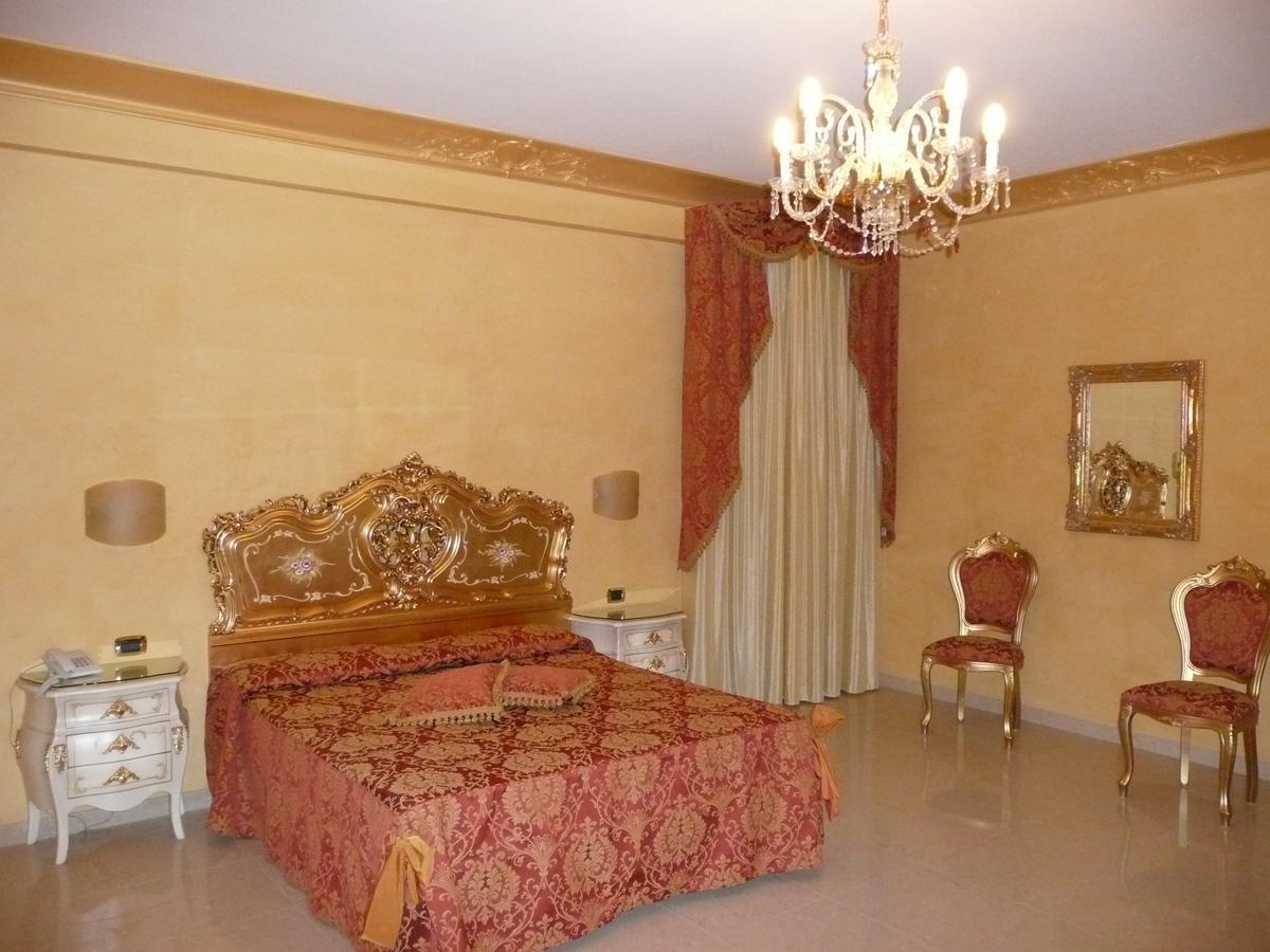 Hotel Riva Del Sole Porto Cesareo Buitenkant foto